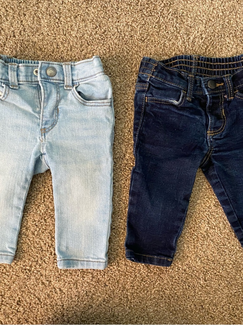 Old Navy Toddler Jeans - Light Blue & Dark Blue